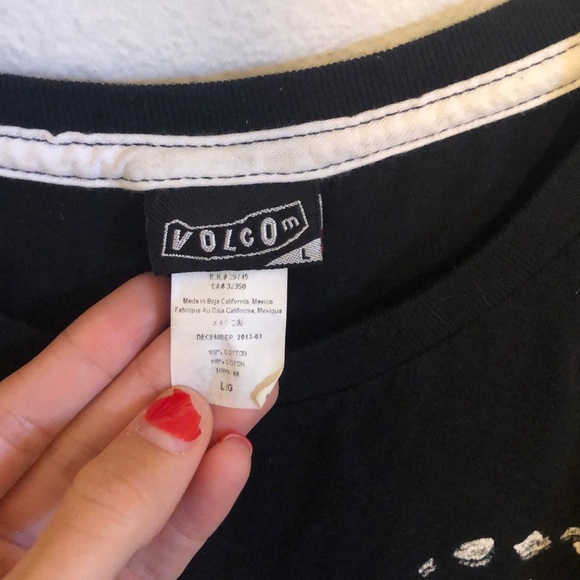 Volcom men’s t shirt - Picture 2 of 4